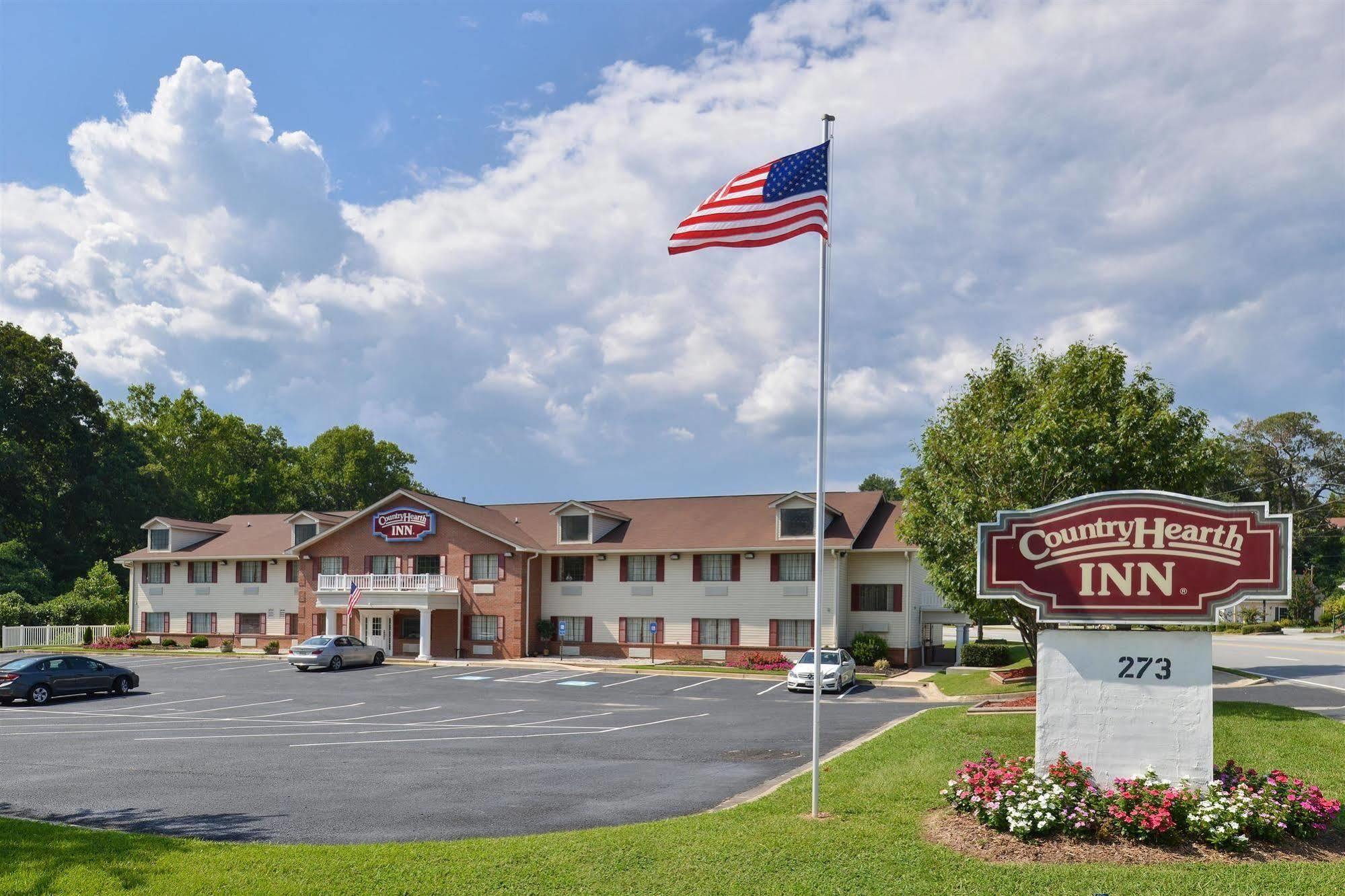 คันทรี ฮาร์ท อินน์ แอนด์ สวีท ทอกโคอา Hotel Toccoa ภายนอก รูปภาพ